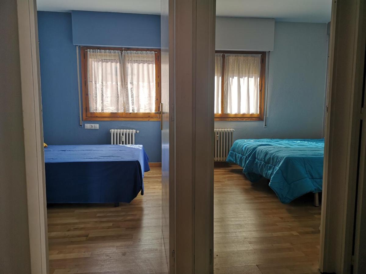 Lc Jacetania Pirineos Apartment Jaca Luaran gambar